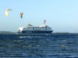 die Reederei Color-Line stellt die Fahrten Kiel - Oslo bis 26. März ein