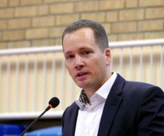 05 Bürgervprsteher Sven Müller berichtet u.a. von der Kommunalwahl