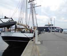 07  Segelschiff Banjaard zu Gast im Hafen
