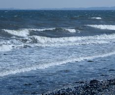 07 herrliche Wellen klatschen an den Strand