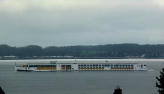 das neue Fluss-Kreuzfahrtschiff "Viking Hervor" vor Laboe 