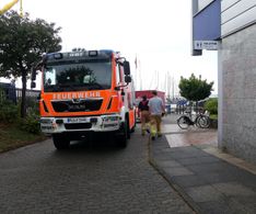 08 die Feuerwehr Heikendorf im Hafen