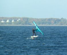 09_Wing Surfer mit Foil -Board