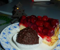 10_Rumkugel und Beeren-Torte, alles mega-lecker