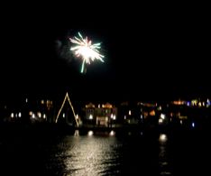 10_kleines Feuerwerk am Hafen
