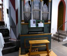 11 die kleine italienische Orgel aus dem Jahre 1844