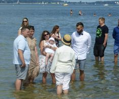 11 insgesamt 3 Kinder wurden getauft