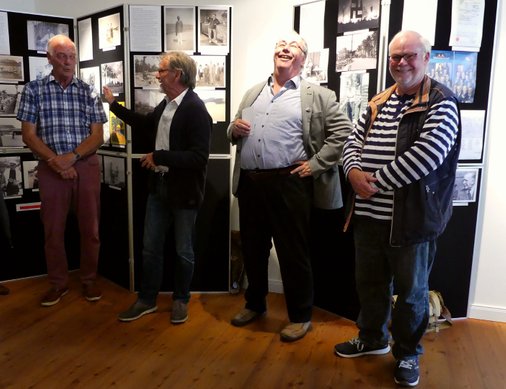 Eröffnung der neuen Doppelausstellung im FFH, von li Klaus Schnoor, Volkmar Heller, Dr. Uwe Naumann und Peter Dittmer