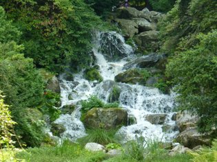 viele Wasserfälle gibt es im Bergpark Wilhelmshöhe